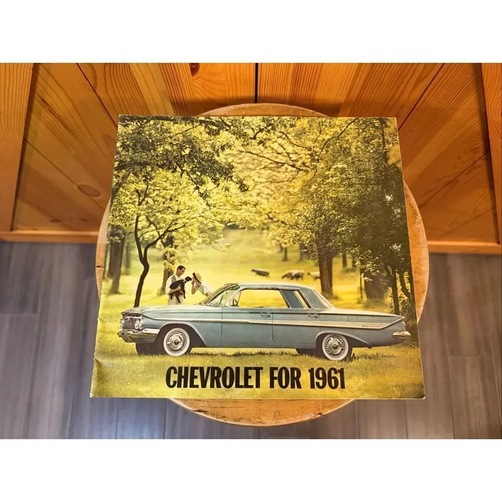 1961 Chevrolet 7 piece paper lot (6552)